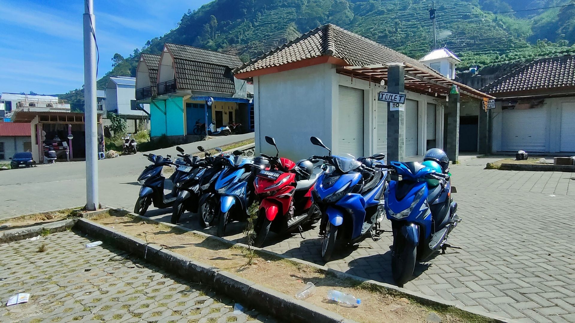 Touring To Dieng