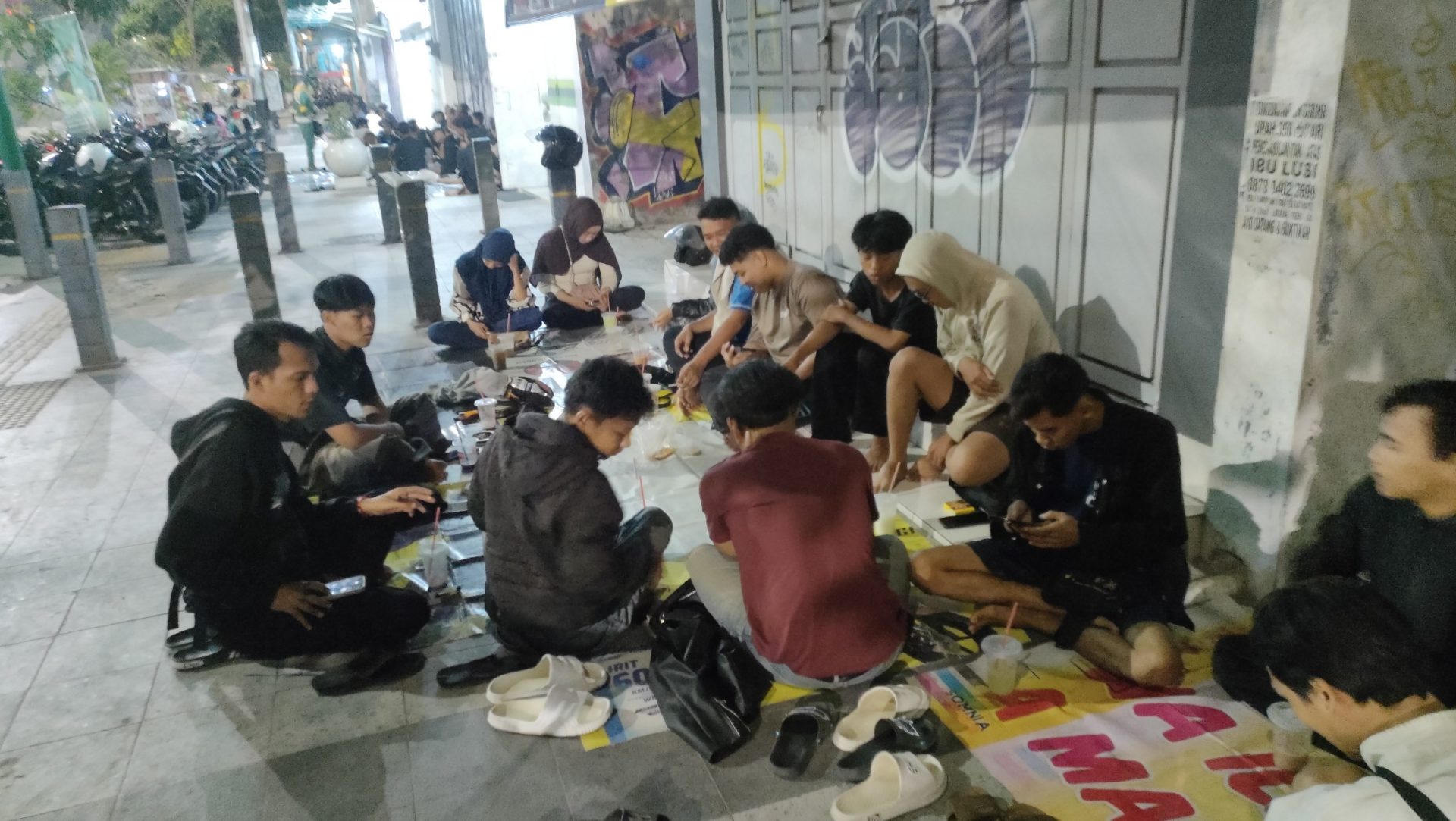 Dokumentasi Kumpul Mingguan Wacana Style & Rolling Tegal ke Angkringan A.R