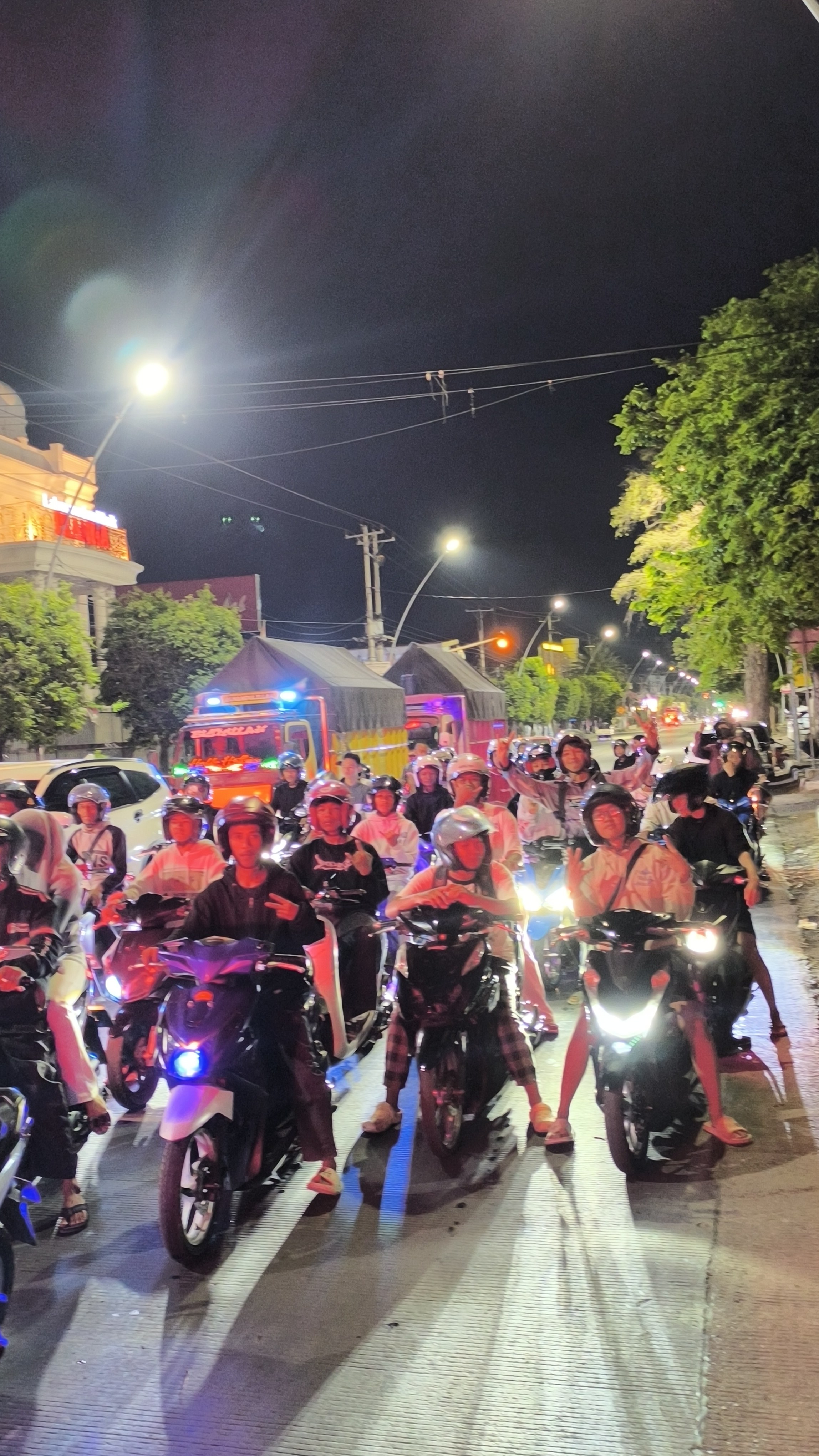 Mini NR Wacana Style X Matic Gank V2: Satu Aspal, Satu Cerita di Angkringan A.R