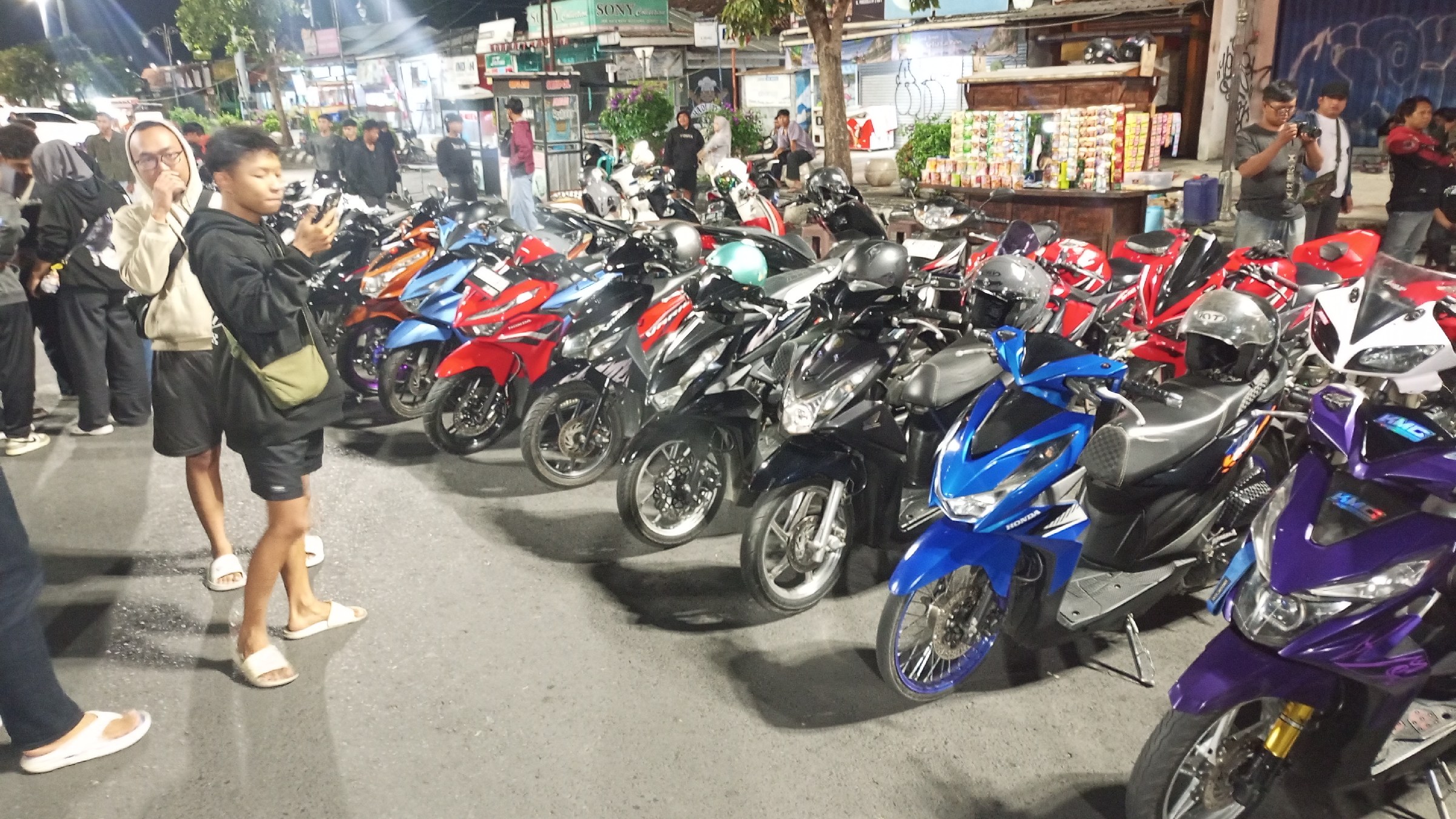Mini NR Wacana Style X Matic Gank V2: Satu Aspal, Satu Cerita di Angkringan A.R