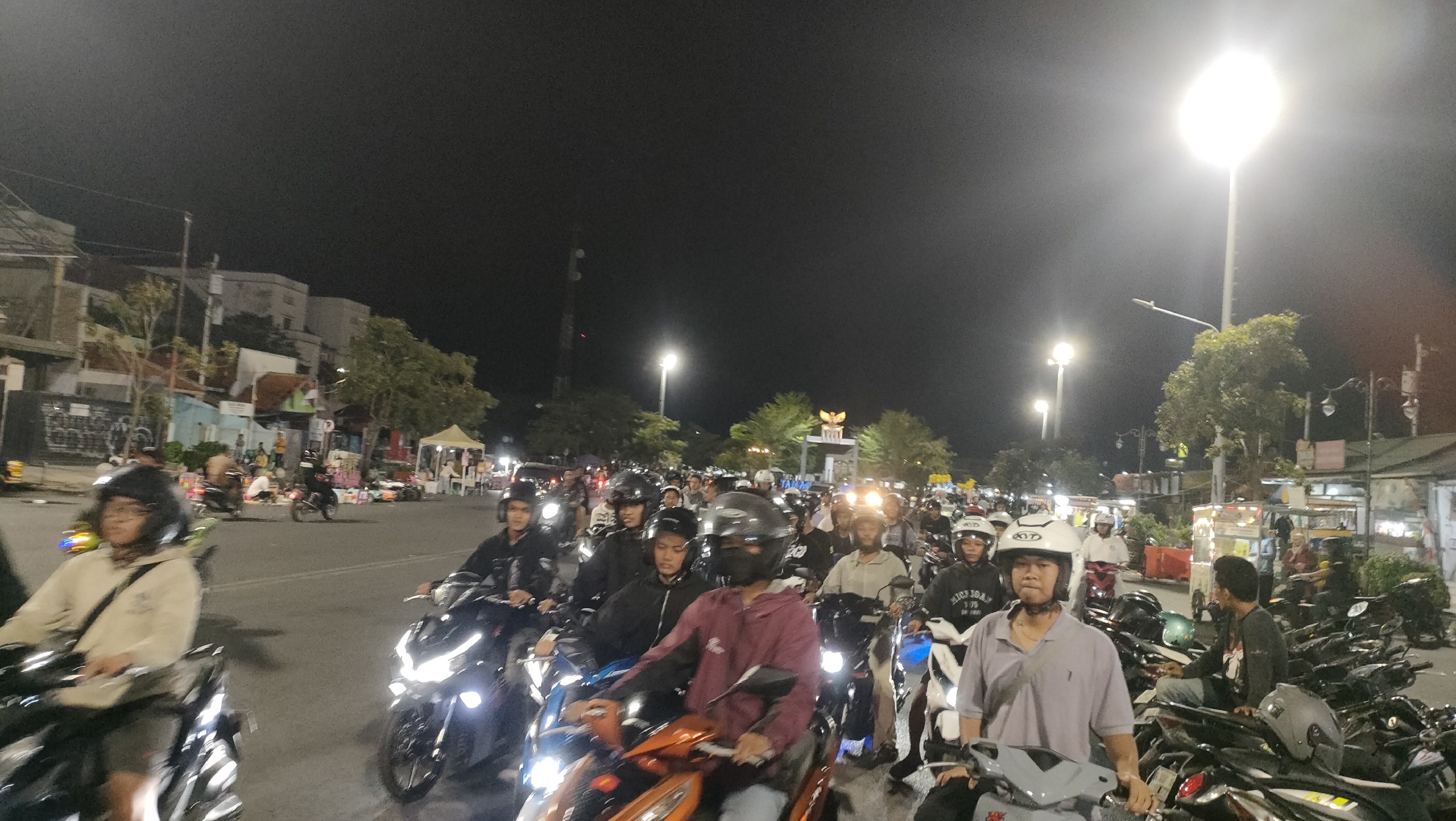 Mini NR Wacana Style X Matic Gank V2: Satu Aspal, Satu Cerita di Angkringan A.R