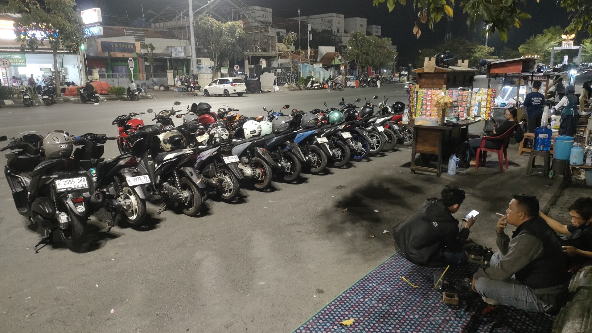 Dokumentasi Kumpul Mingguan Wacana Style & Rolling Tegal ke Angkringan A.R