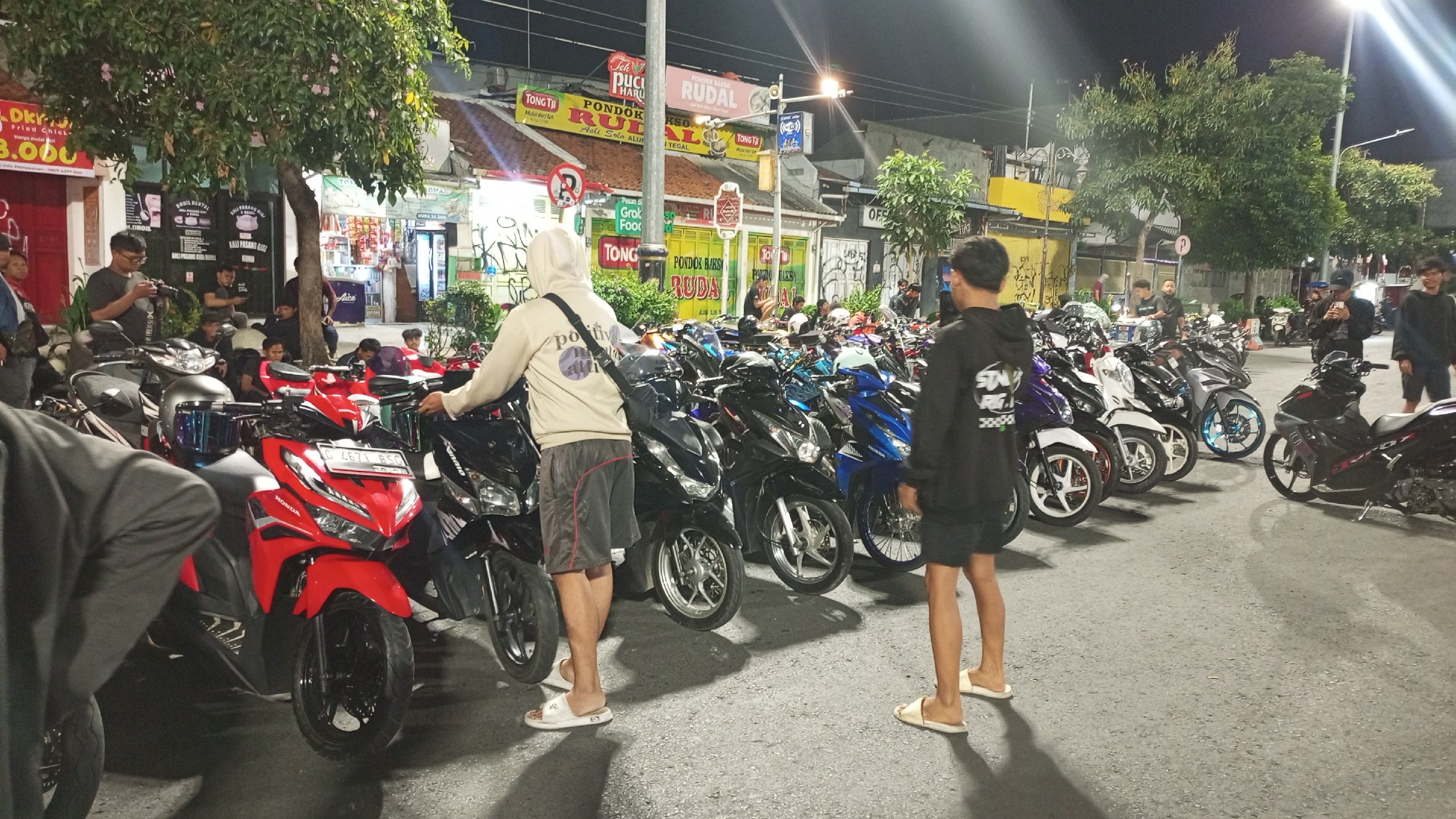 Mini NR Wacana Style X Matic Gank V2: Satu Aspal, Satu Cerita di Angkringan A.R