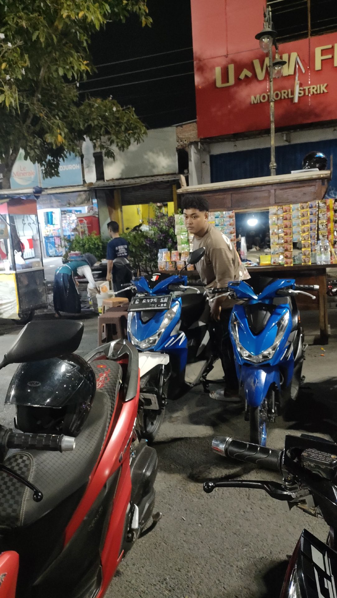 Dokumentasi Kumpul Mingguan Wacana Style & Rolling Tegal ke Angkringan A.R