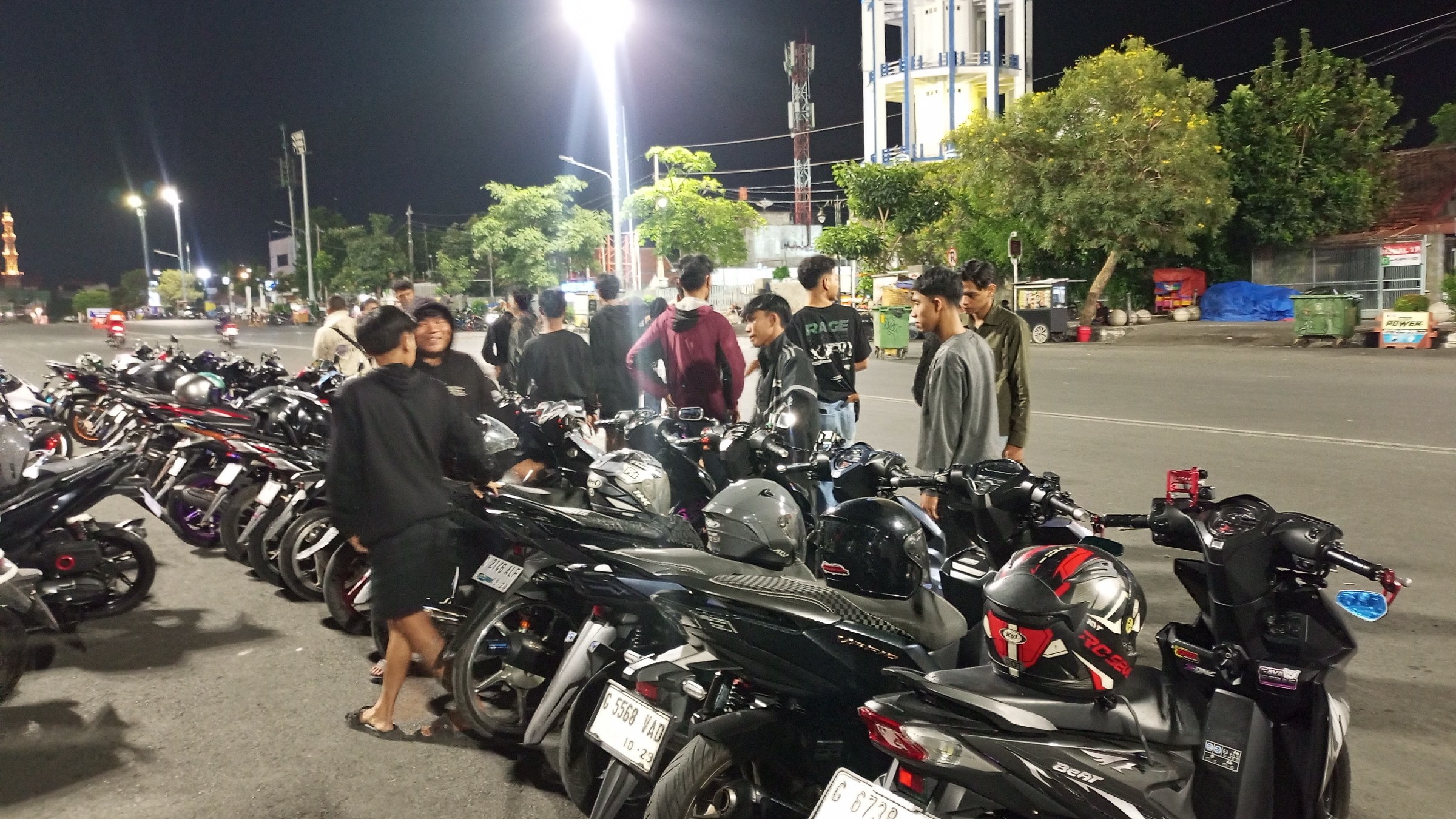 Mini NR Wacana Style X Matic Gank V2: Satu Aspal, Satu Cerita di Angkringan A.R