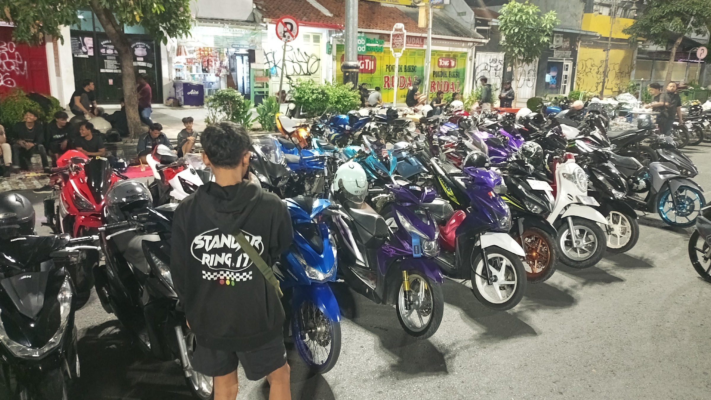 Mini NR Wacana Style X Matic Gank V2: Satu Aspal, Satu Cerita di Angkringan A.R