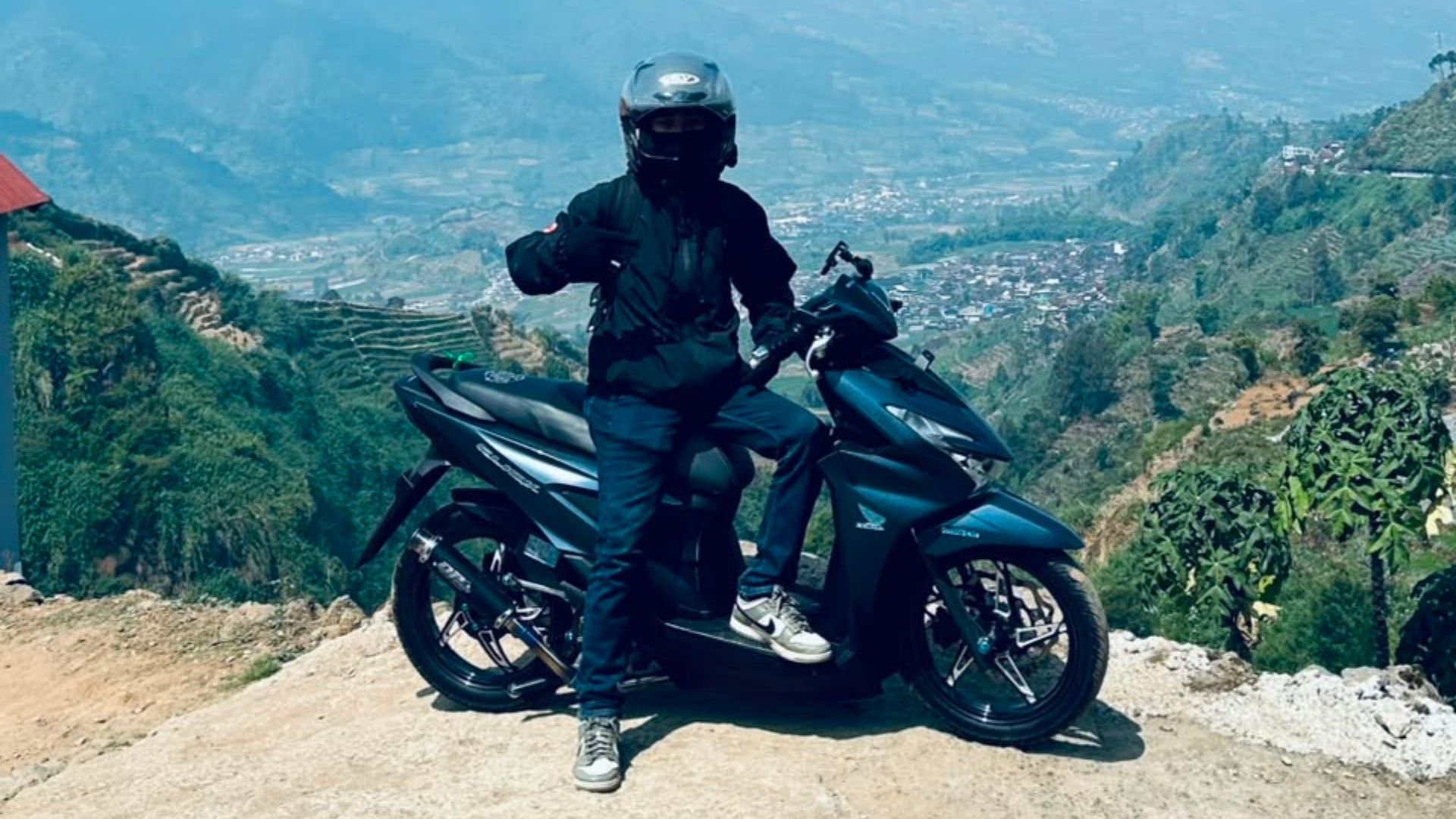 Touring Dieng Wacana Style - Anomali Wacana